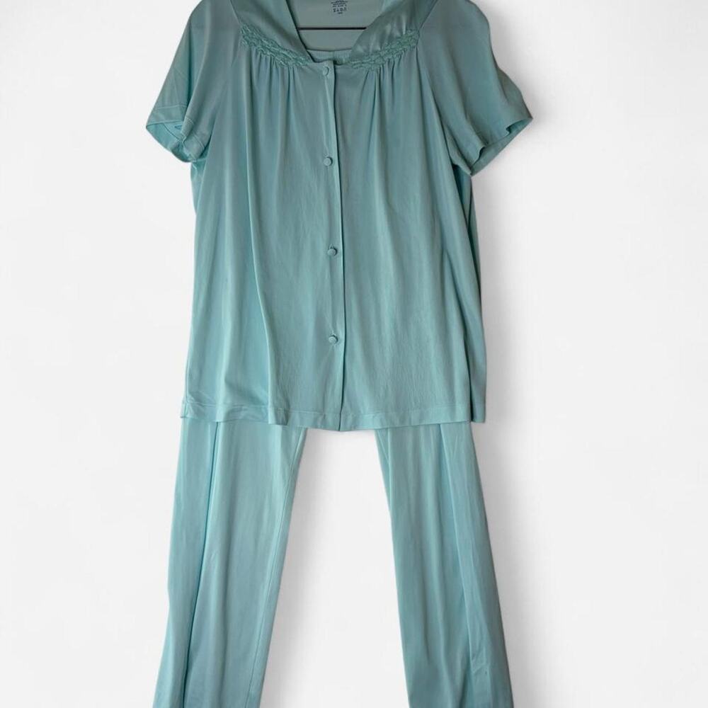 Vanity fair coloratura 2 piece pajama
